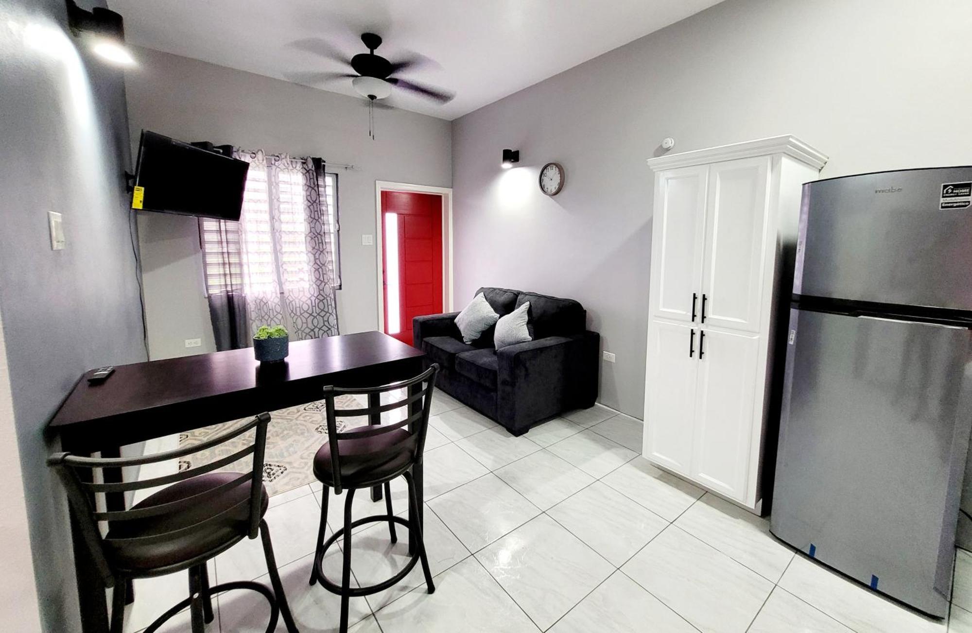Rest Easy At Cunningham Suites 3 & 4 Ottleyʼs Village Exterior foto